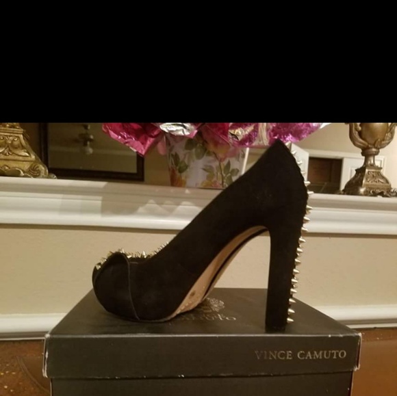 Women's Heels - Picture 3 of 5